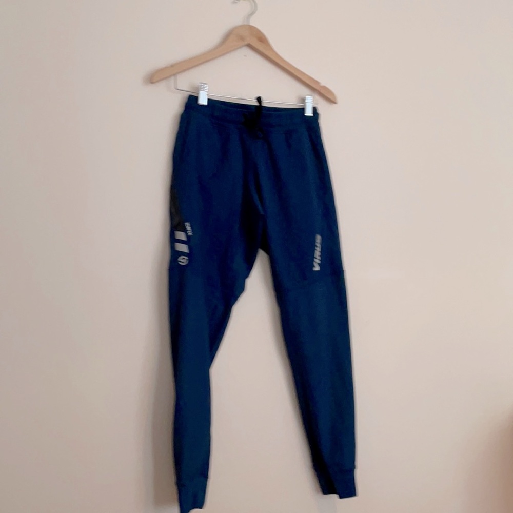 Virus international joggers